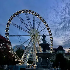 Daire Ja 12, Budapeşte