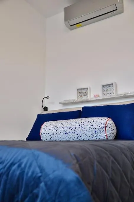 New Studio Apartment In Central Budapest - Free Parking Macaristan