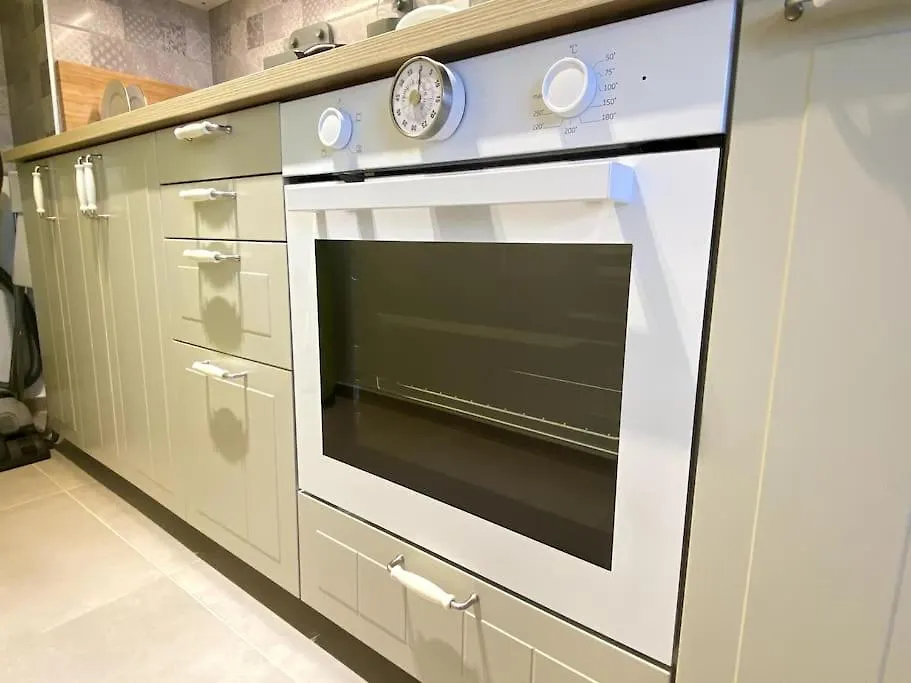 New Studio Apartment In Central Budapest - Free Parking