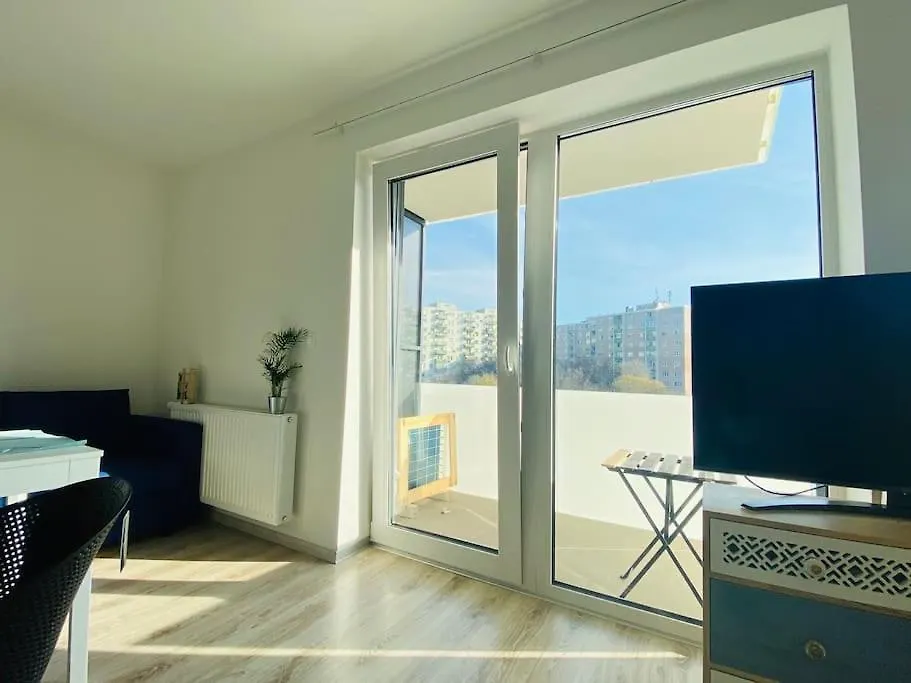 New Studio Apartment In Central Budapest - Free Parking
