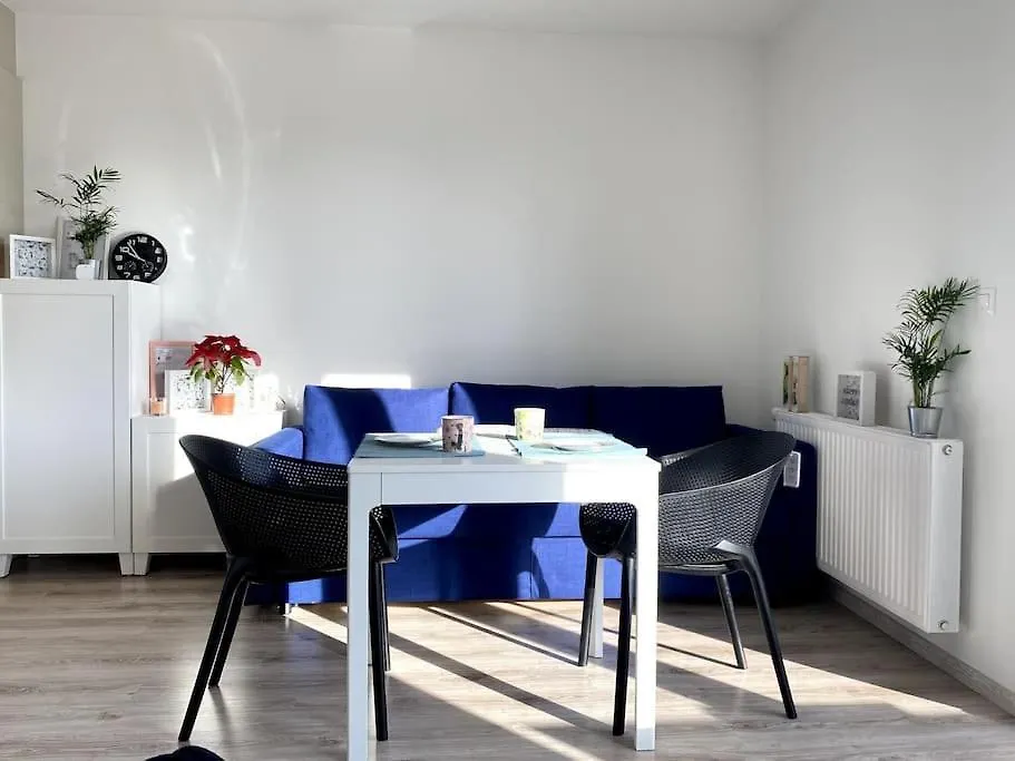 New Studio Apartment In Central Budapest - Free Parking